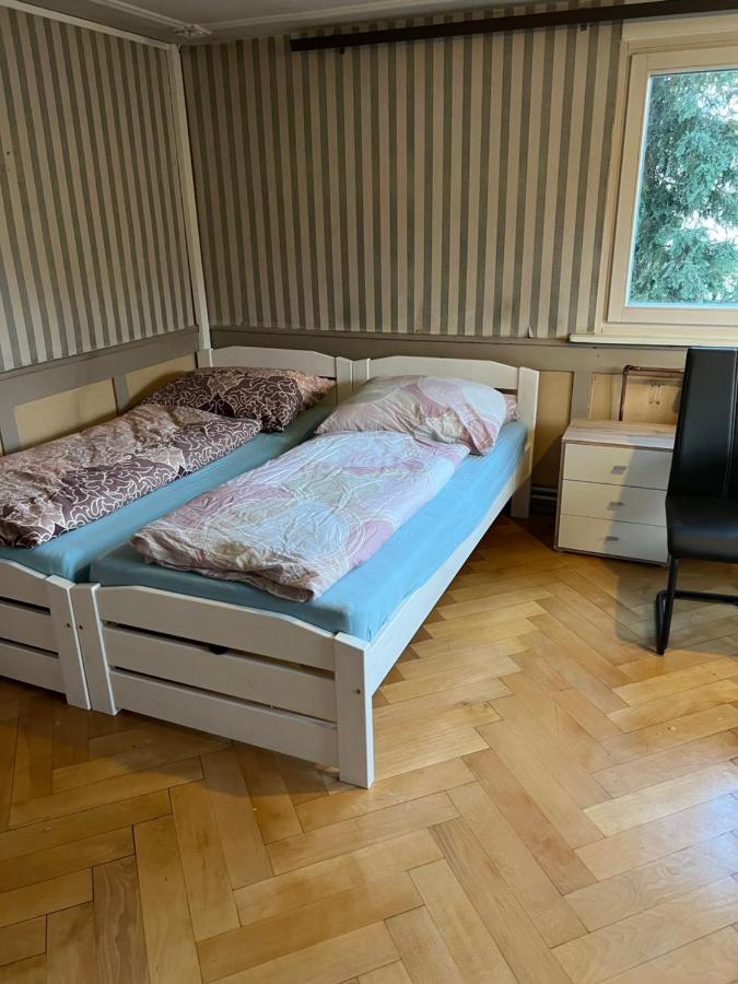 Orkhan Latifov Höchst Extérieur photo