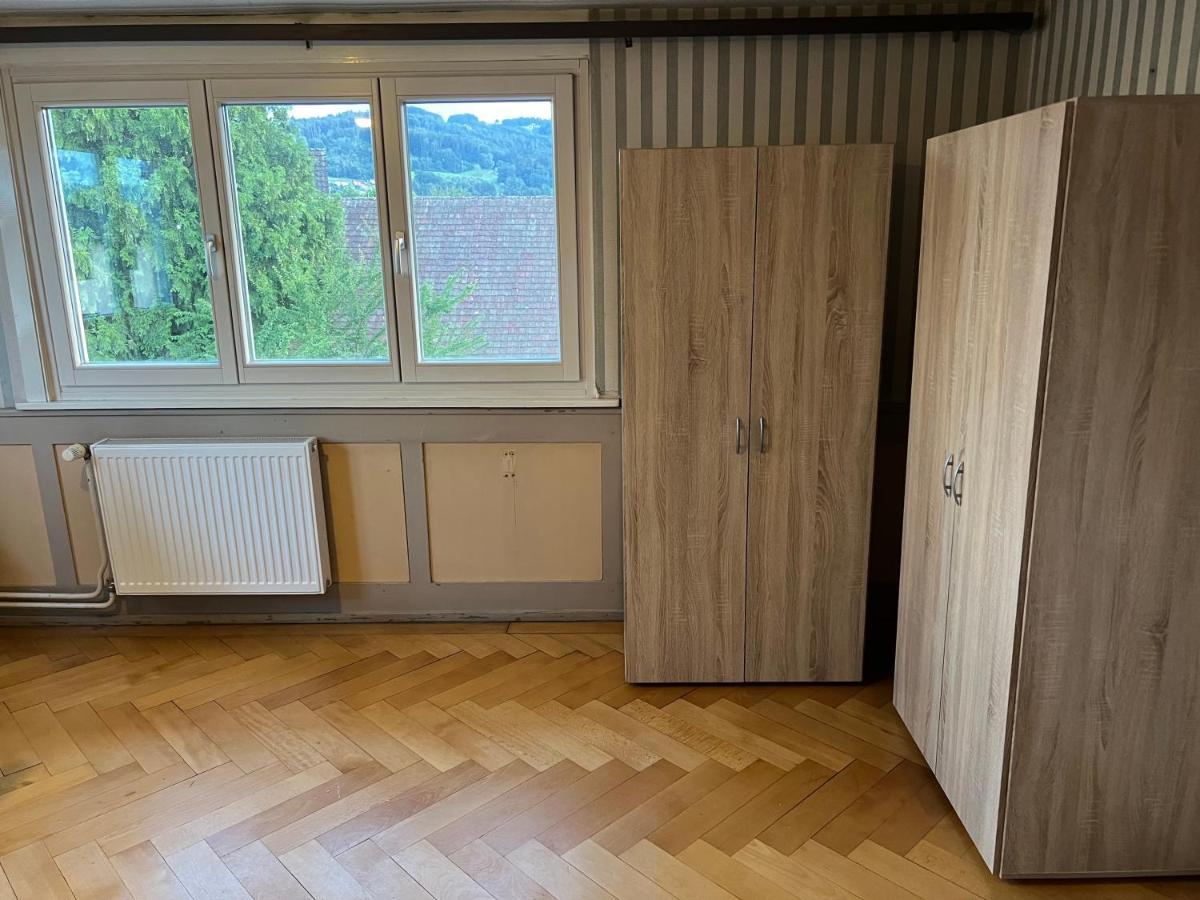 Orkhan Latifov Höchst Extérieur photo